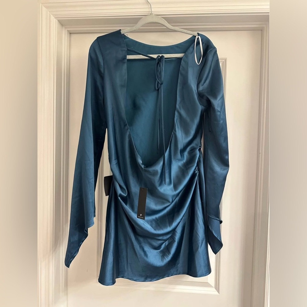 Lulus Satin Open-Back Long Sleeve Mini Dress - Teal